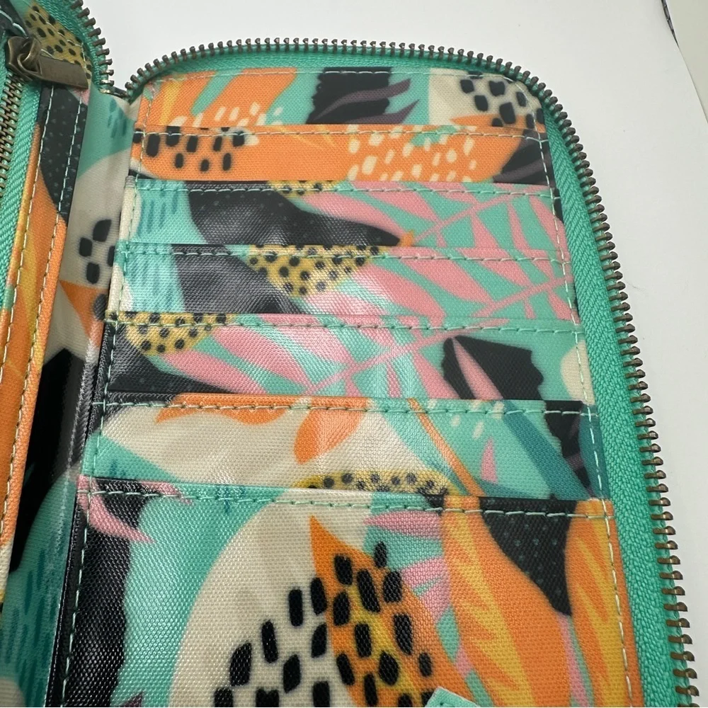 Wander Vibrant Tropical Artistic Print Zippered Wallet Abstract Floral Motifs - Picture 10 of 15